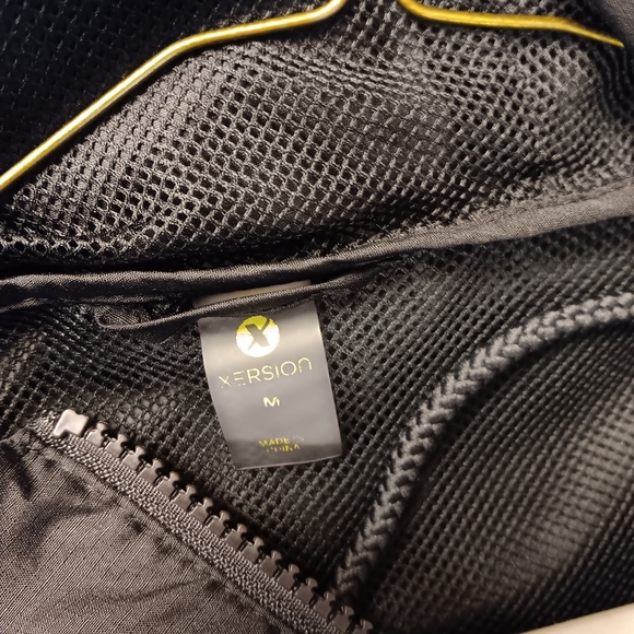Xersion Black Windbreaker Size Med - Picture 3 of 3